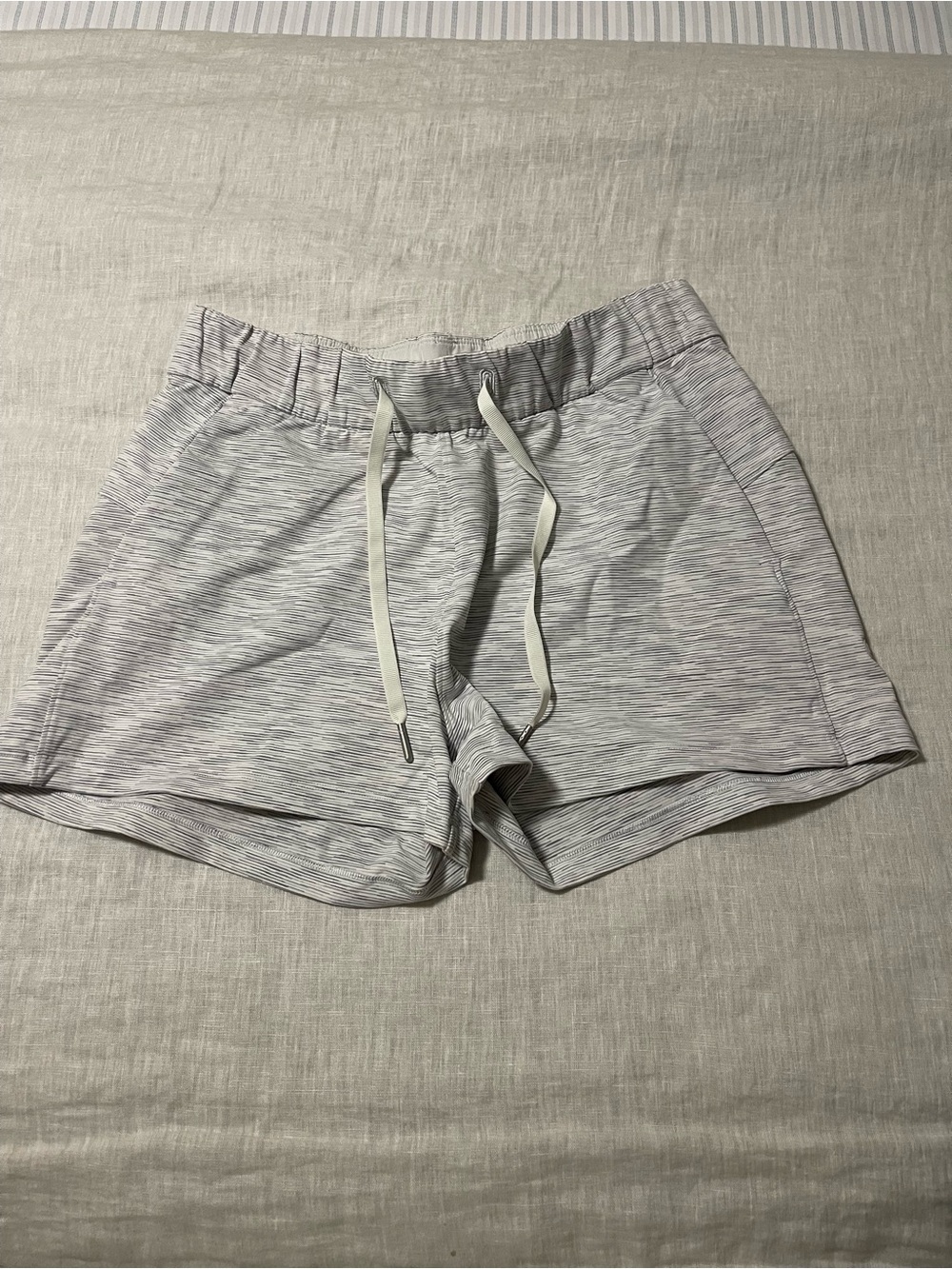 lululemon athletica Heathered Light Gray Women's Shorts
